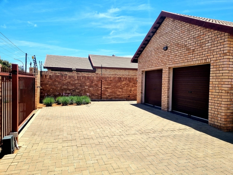 3 Bedroom Property for Sale in Cassandra Northern Cape